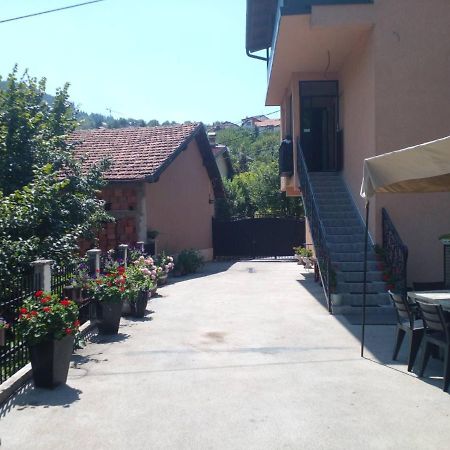 Appartamento Melaaj Hill SJJ Esterno foto