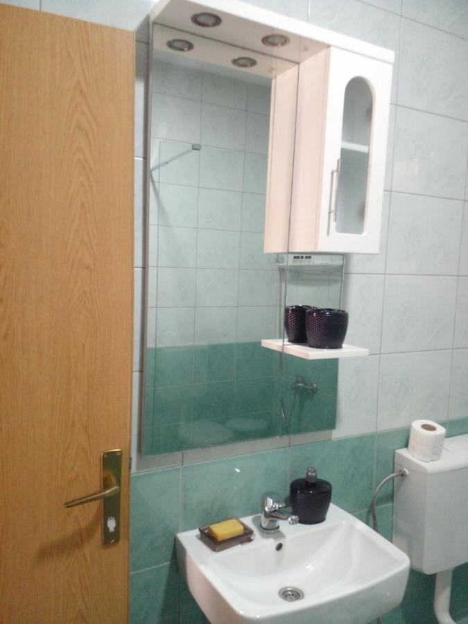 Appartamento Melaaj Hill SJJ Esterno foto